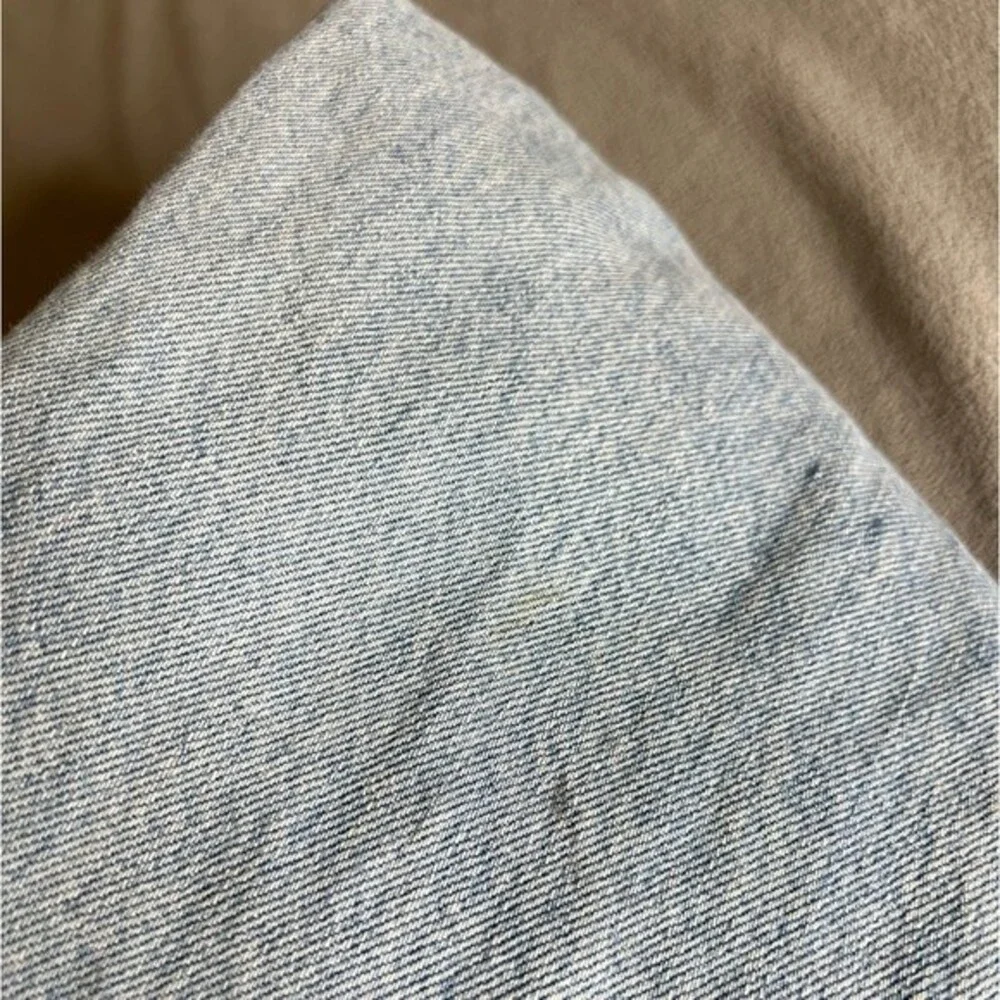 Vintage Levi’s 570 Jeans Size 36x32 baggy fit made in USA